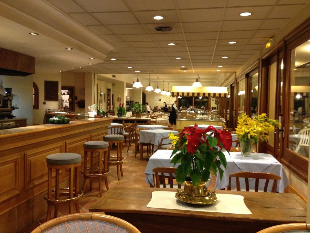 Mas De Vence - Hotel-Restaurant Екстериор снимка