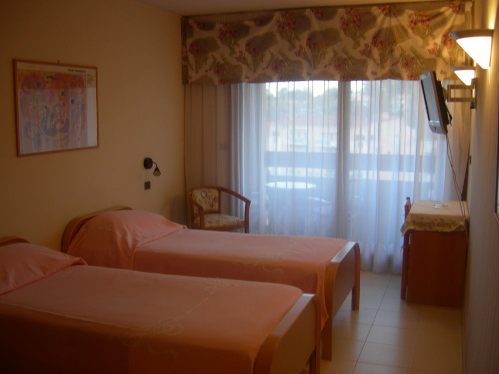 Mas De Vence - Hotel-Restaurant Екстериор снимка